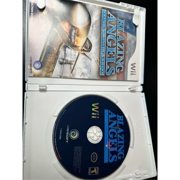 Nintendo Wii Blazing Angels video game complete with manual - Picture 3 of 4